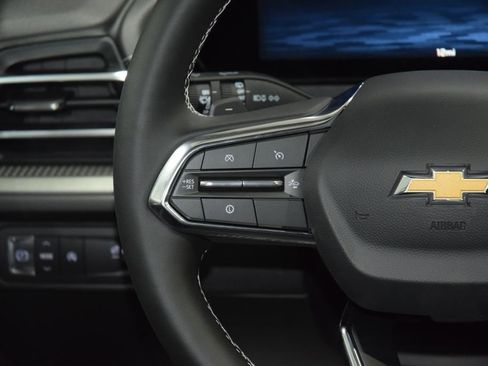 New 2026 Chevrolet Traverse LT w/ Driver Confidence Package FWD image 36