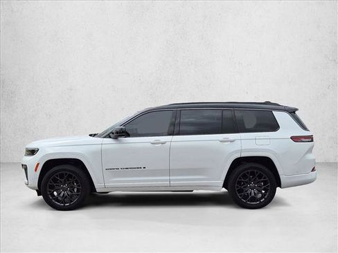 Used 2026 Jeep Grand Cherokee L Summit w/ Obsidian Package AWD/4WD image 9