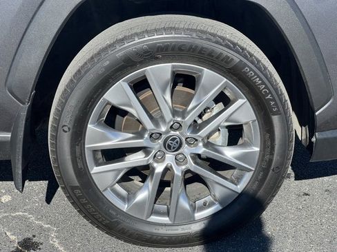 Used 2024 Toyota RAV4 XLE Premium image 7