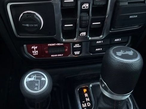 Used 2021 Jeep Wrangler Unlimited Rubicon AWD/4WD image 20
