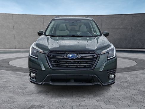 Used 2023 Subaru Forester Premium AWD/4WD image 3