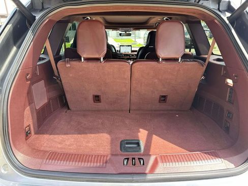 Certified 2023 Lincoln Aviator Black Label w/ Class IV Trailer Tow Package AWD/4WD image 12