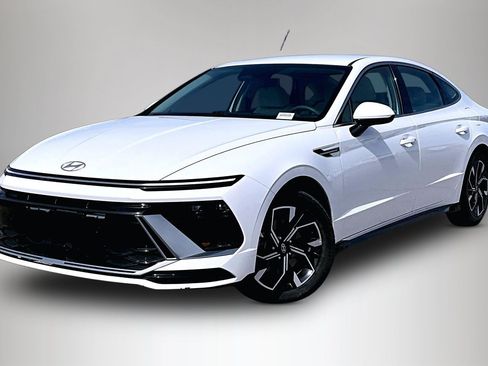 Used 2024 Hyundai Sonata SEL image 3