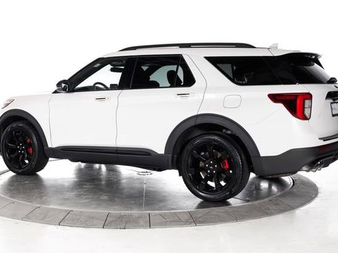 Used 2023 Ford Explorer ST w/ Equipment Group 401A image 3