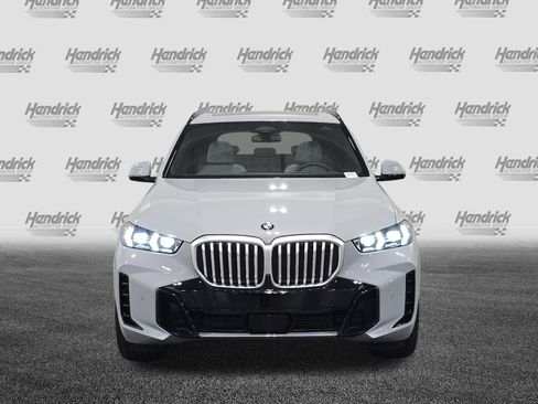 Certified 2026 BMW X5 xDrive40i w/ M Sport Package AWD/4WD image 2