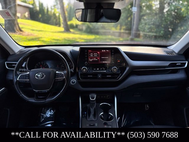 Used 2020 Toyota Highlander XLE AWD/4WD image 21