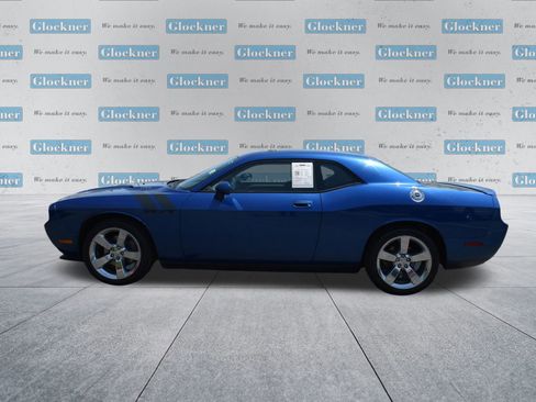 Used 2009 Dodge Challenger R/T w/ Sound Group RWD image 8