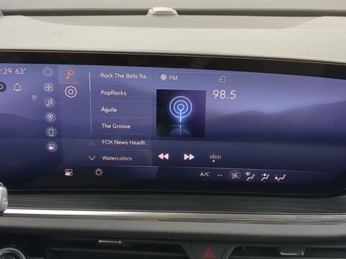 Used 2024 Buick Envision Preferred image 22