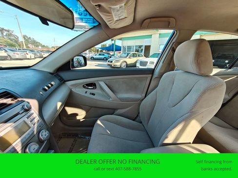 Used 2010 Toyota Camry LE image 10