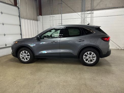 Certified 2024 Ford Escape Active image 4