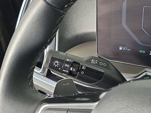 Certified 2025 Kia Sorento SX Prestige image 30