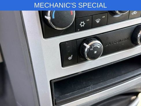 Used 2010 Chrysler Town & Country Touring w/ Heated Seat Group FWD image 26
