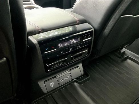 Used 2022 Acura MDX A-Spec image 34