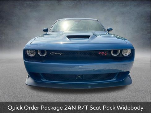 Used 2022 Dodge Challenger R/T Scat Pack RWD image 3