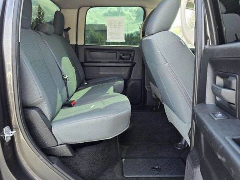 Used 2016 RAM 2500 Tradesman w/ Chrome Appearance Group image 15