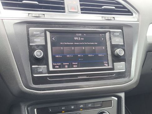 Used 2018 Volkswagen Tiguan S FWD image 16
