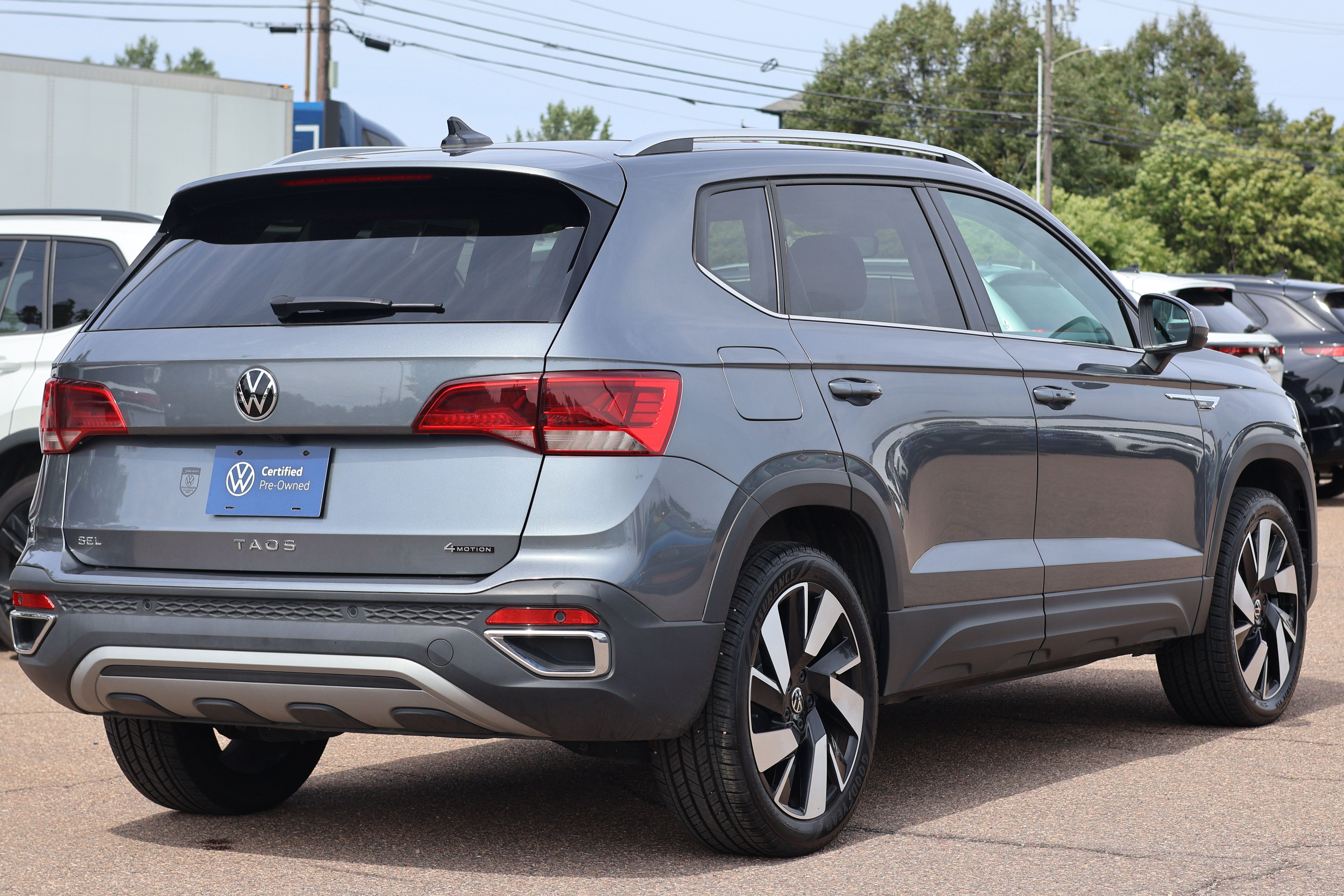 Certified 2024 Volkswagen Taos SEL AWD/4WD image 6