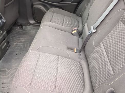 Used 2018 GMC Acadia SLE image 21