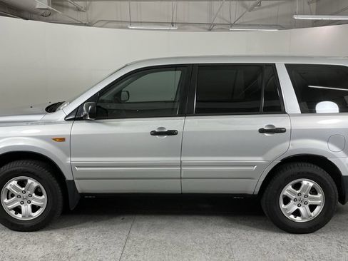 Used 2007 Honda Pilot LX image 4