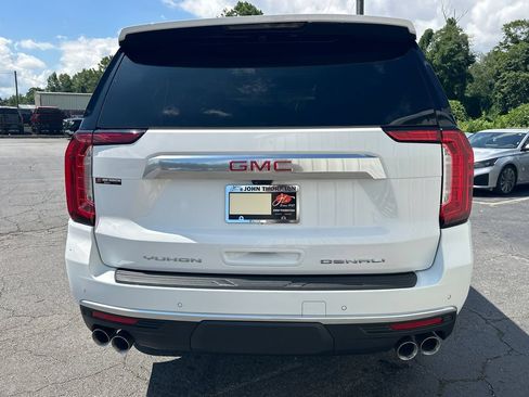 Used 2024 GMC Yukon Denali w/ Advanced Technology Package AWD/4WD image 7