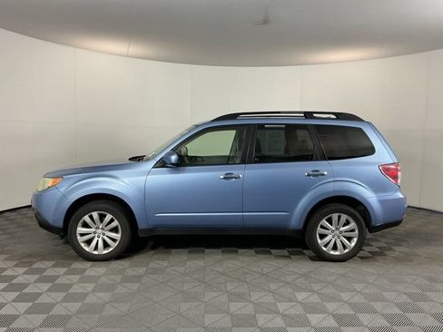 Used 2012 Subaru Forester 2.5X Premium w/ All-Weather Pkg AWD/4WD image 8