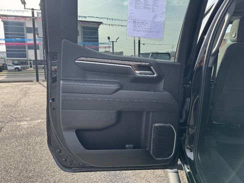 Used 2023 Chevrolet Silverado 1500 RST w/ Z71 Off-Road Package image 17