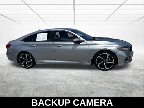 Used 2019 Honda Accord Sport image 4
