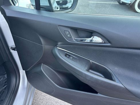 Used 2019 Chevrolet Cruze LT w/ Convenience Package FWD image 15