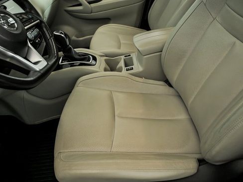 Used 2019 Nissan Rogue Sport SL w/ Premium Package image 11