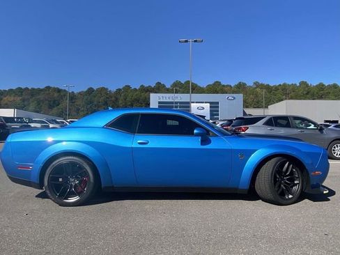 Used 2023 Dodge Challenger SRT Hellcat image 2
