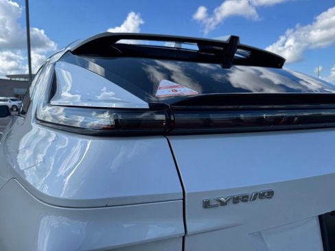 Certified 2025 Cadillac Lyriq Luxury AWD/4WD image 12