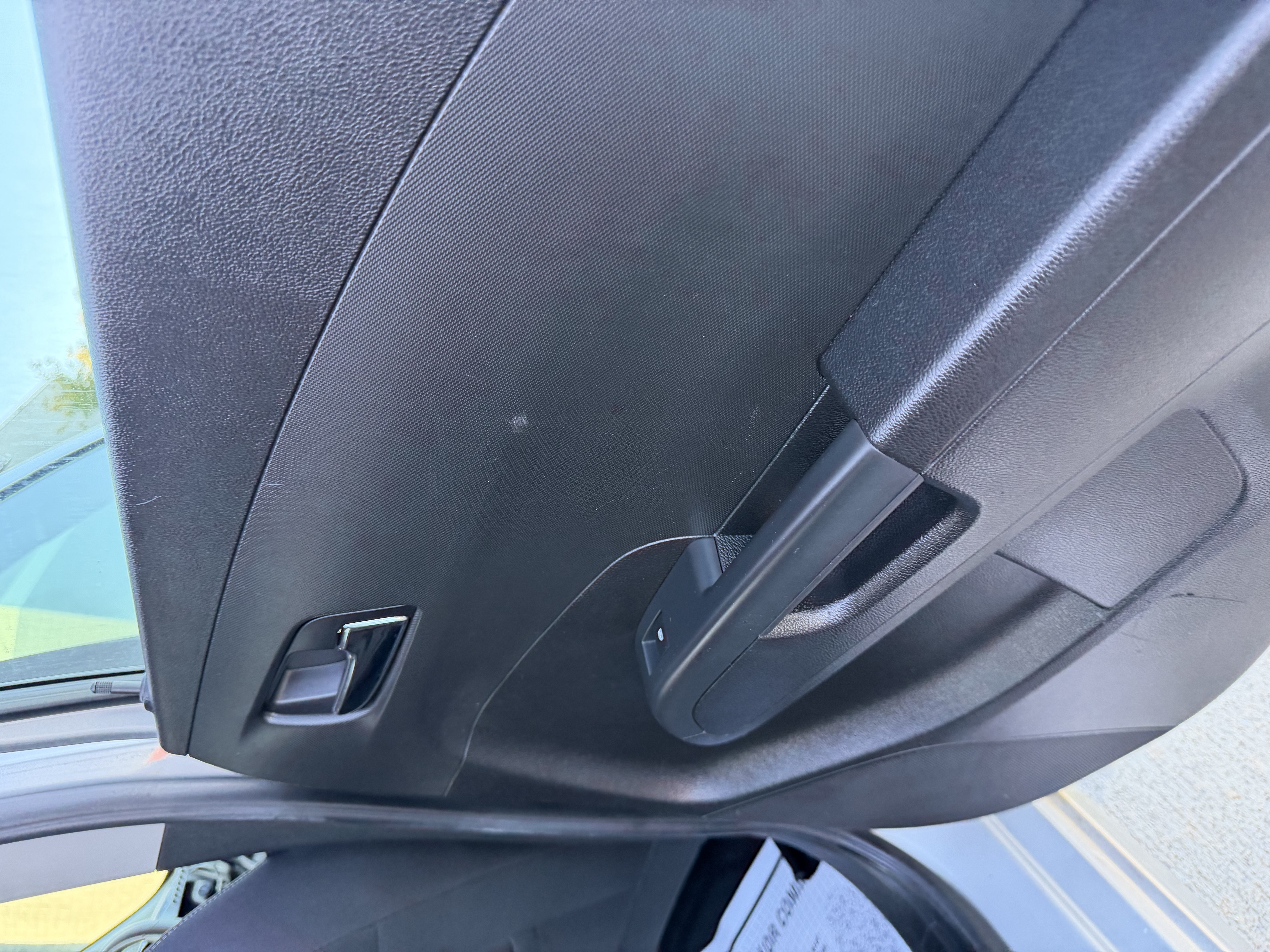 Used 2015 Chevrolet Sonic LT FWD image 16