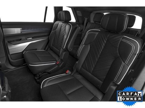 Used 2026 Cadillac Vistiq Platinum w/ LPO, Floor Liner Package AWD/4WD image 33