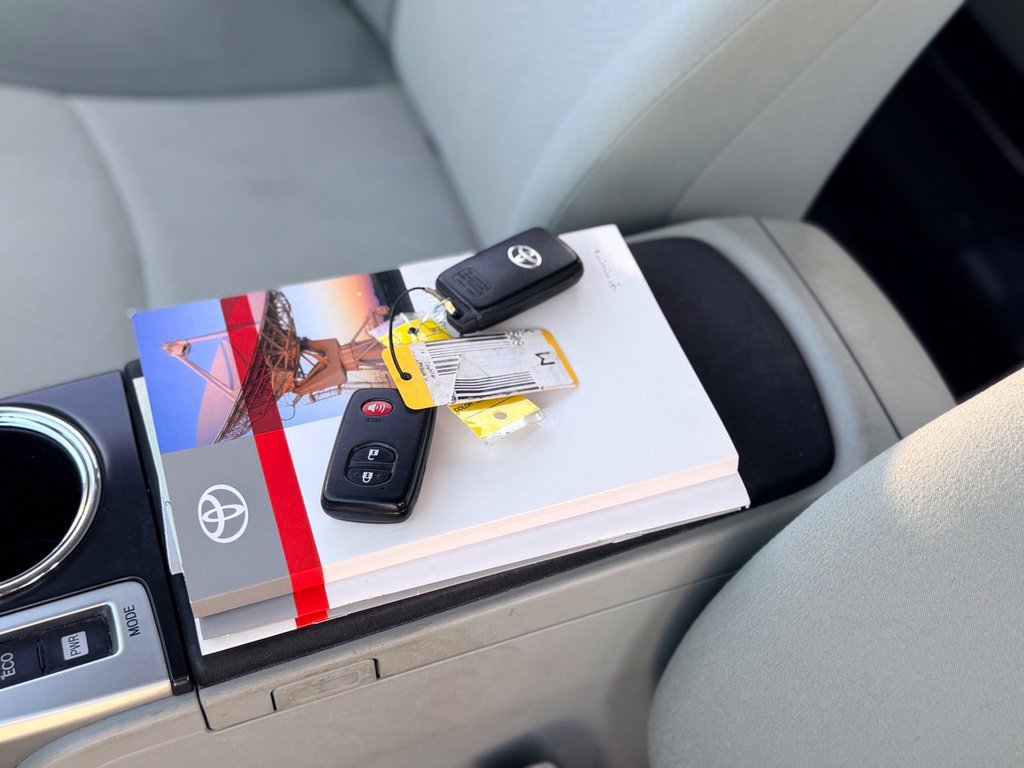 Used 2014 Toyota Prius V Three FWD image 28