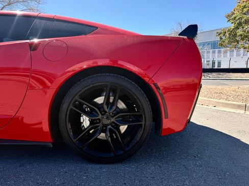 Used 2019 Chevrolet Corvette Stingray Coupe w/ Carbon Flash Badge Package RWD image 10