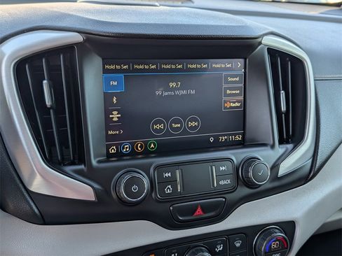 Used 2019 GMC Terrain SLT w/ Preferred Package image 11