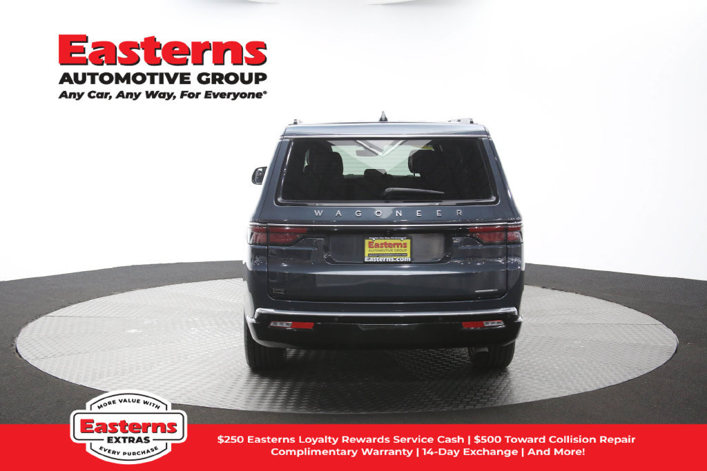 Used 2024 Jeep Wagoneer L Series II w/ Flexible Seating Group RWD image 44