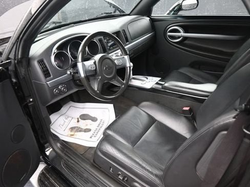 Used 2004 Chevrolet SSR w/ Preferred Equipment Group RWD image 16