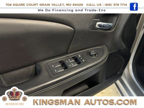 Used 2013 Chrysler 200 Limited FWD image 10
