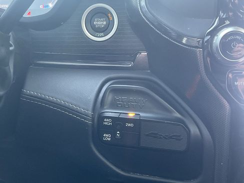 Used 2023 RAM 2500 Limited image 27