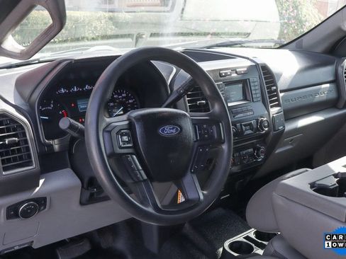 Used 2018 Ford F550 2WD Crew Cab Super Duty image 15