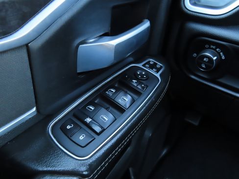 Used 2024 RAM 3500 Big Horn image 21