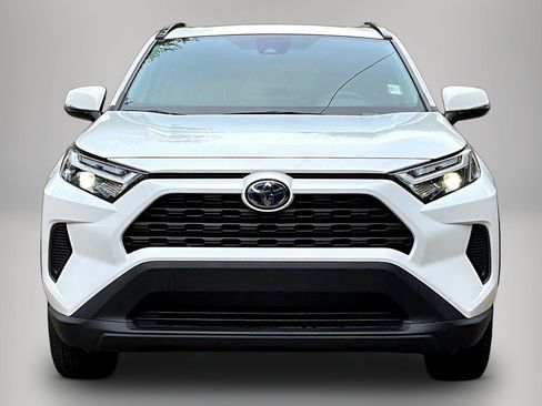 Used 2024 Toyota RAV4 XLE w/ Convenience Package image 3