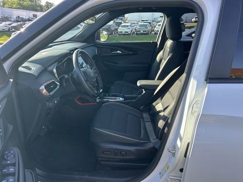 Used 2022 Chevrolet TrailBlazer RS FWD image 10