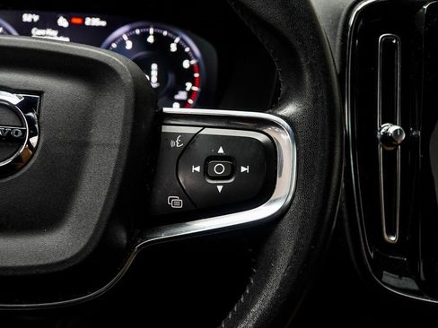 Used 2021 Volvo XC40 T5 Inscription w/ Climate Package image 26