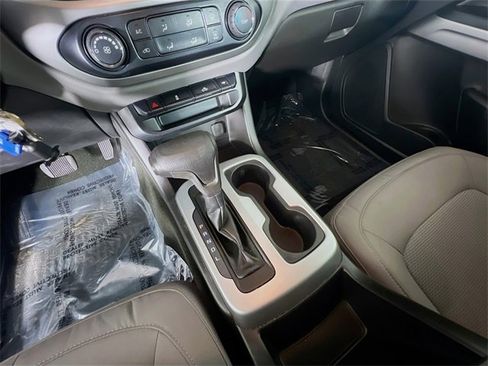 Used 2018 Chevrolet Colorado LT w/ LT Convenience Package image 24