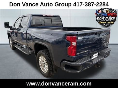 Used 2022 Chevrolet Silverado 2500 High Country w/ Z71 Off-Road Package image 4