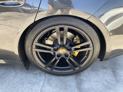 Used 2016 Porsche Panamera Edition RWD image 12