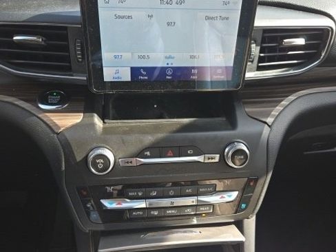Used 2020 Ford Explorer Limited image 15