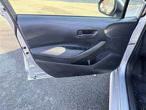 Used 2022 Toyota Corolla LE image 13